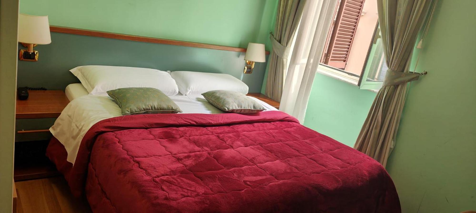 Fenicia Hotel 2*